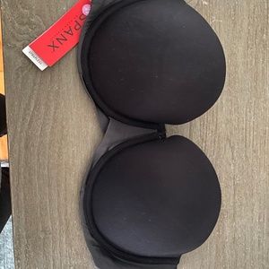 NWTs!! Spanx Black Strapless Pillowcup Bra